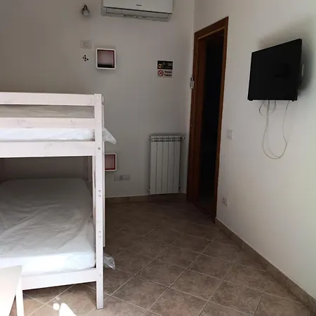 A Lu Ponti לינה וארוחת בוקר