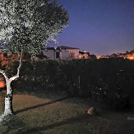 فندق مبيت وإفطار A Lu Ponti 3*