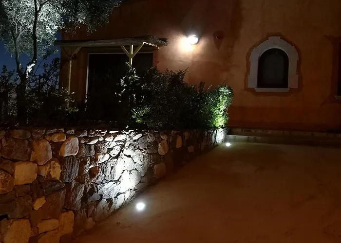 Oda ve Kahvaltı A Lu Ponti 3*